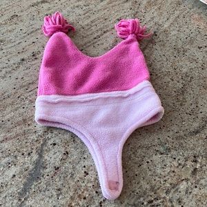 Columbia girls toddler cozy hat size small in pink with Pom poms